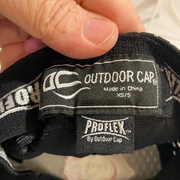 REDS by Outdoor Cap fitted Hat XS/S (CN) - Picture 11 of 13